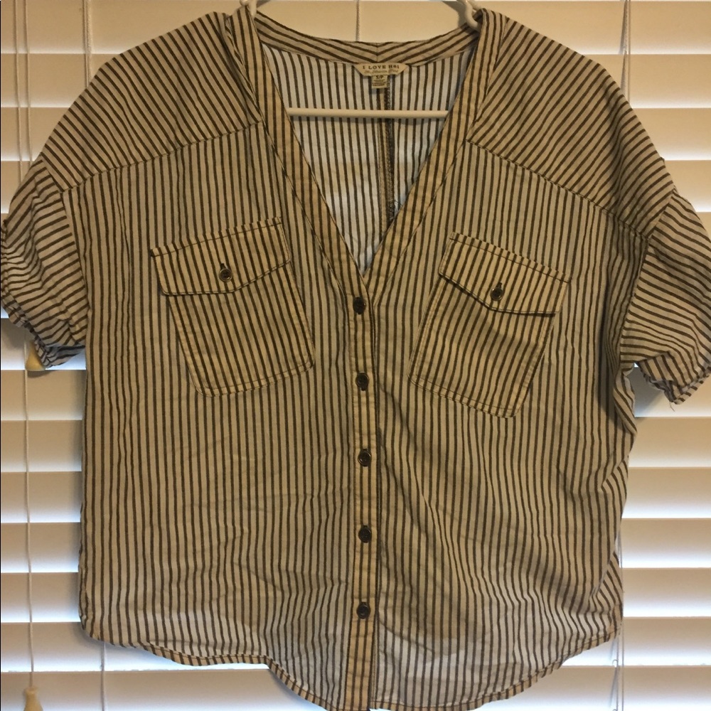 STRIPED BUTTON DOWN CROP TOP